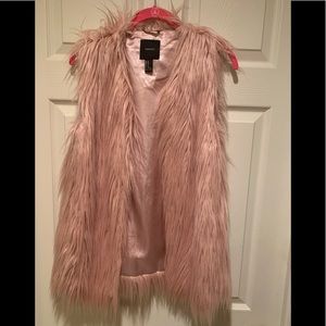 Blush Pink Forever 21 faux fur vest size large